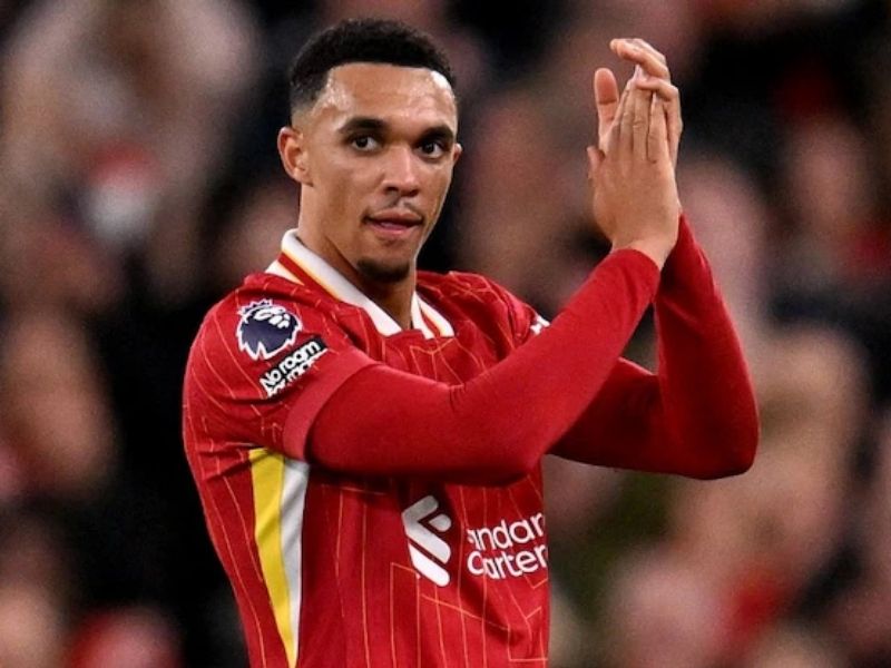 hau-ve-phai-trent-alexander-arnold