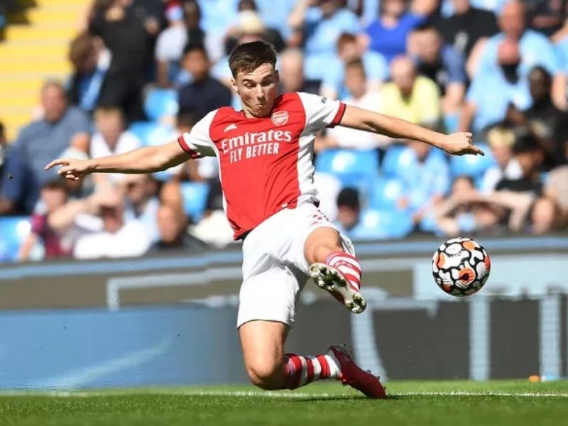 hau-ve-trai-kieran-tierney-1