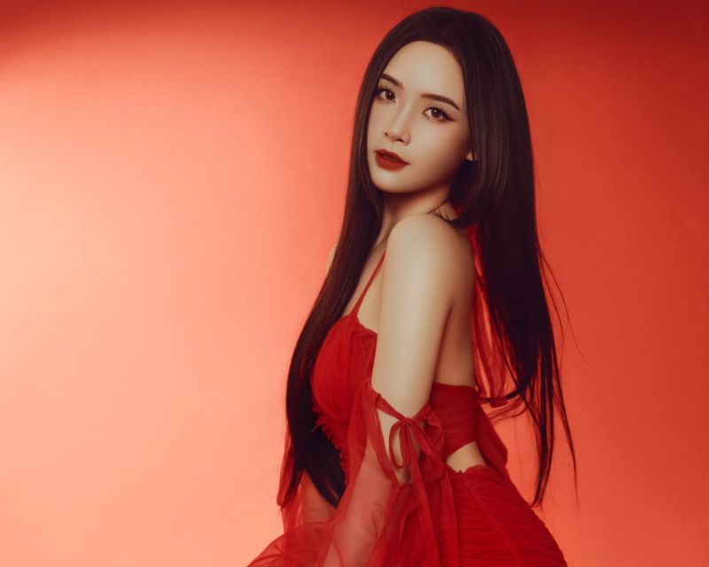 hot-girl-do-thi-minh-tien-2