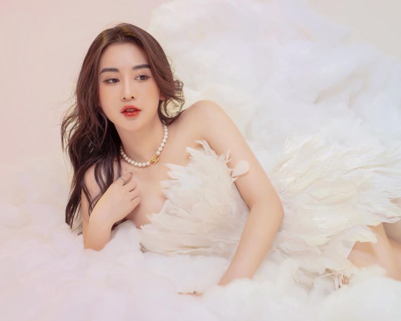 hot-girl-pham-hong-ngoc-2
