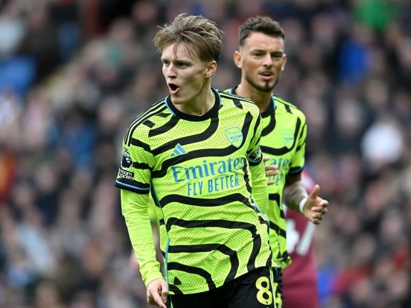tien-ve-tan-cong-martin-odegaard