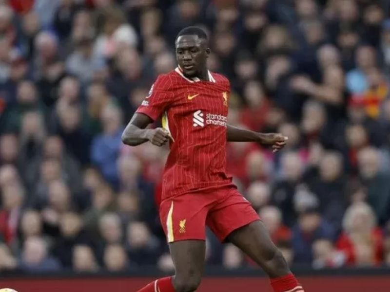 trung-ve-ibrahima-konate-1