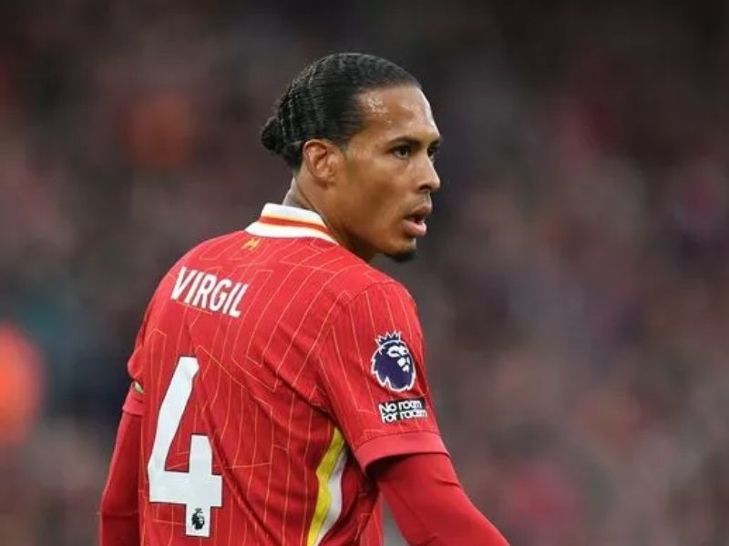 trung-ve-virgil-van-dijk